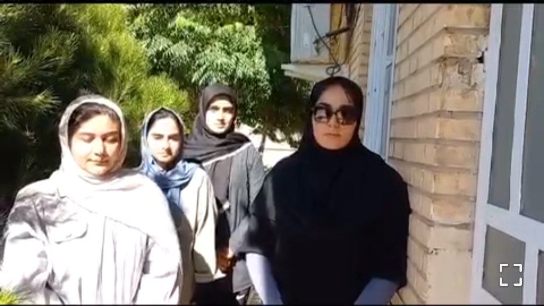 اعتراض به مدیر کل ورزش لرستان بدلیل بسته شدن درهای سالن به روی دوومیدانی کاران